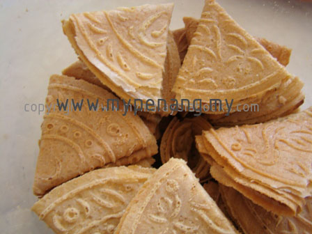 kueh kapit - Chinese New Year cookies