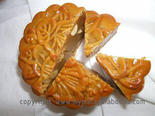 Chinese moon cake