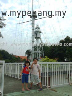 lighthousepenang.jpg